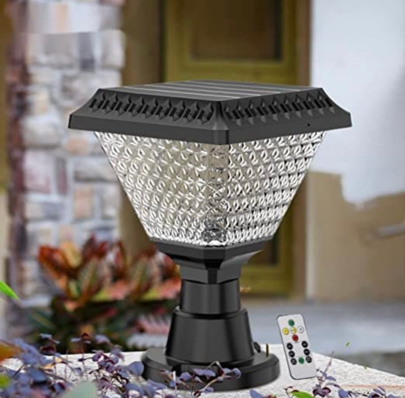 SOLAR GARDEN LIGHT
